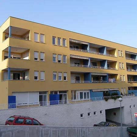 Apartment Maja Split